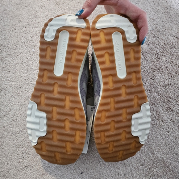 Adidas Women's Lilac Running Shoes - Picture 3 of 5